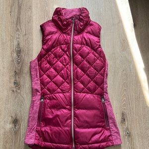 Lululemon Berry Rumble Red Size 6 Goose Down for a Run vest.